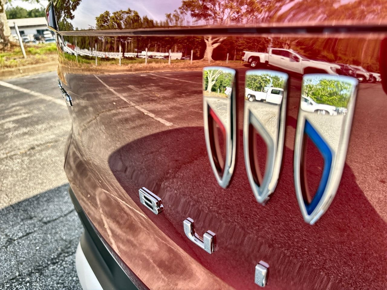 Used 2024 Cinnabar Metallic Buick Preferred image 26