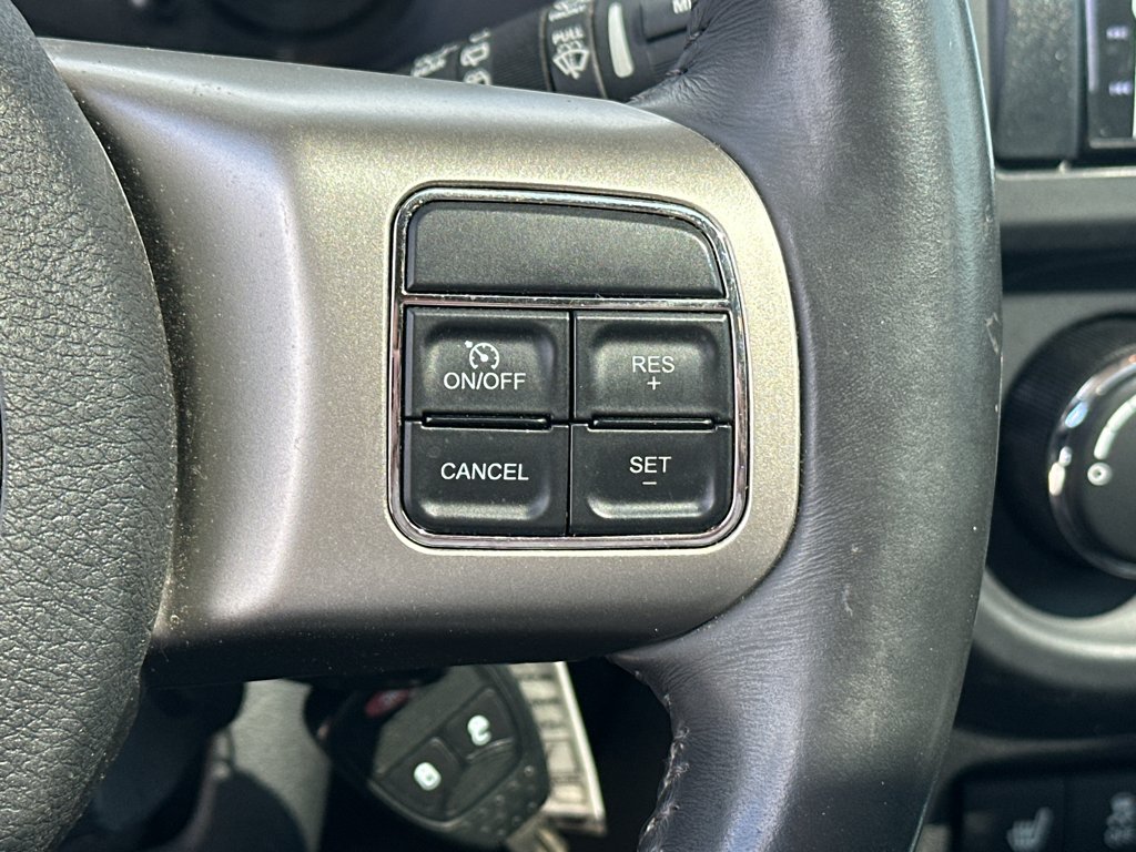 Used 2014 Deep Cherry Red Crystal Pearlcoat Jeep Latitude image 18