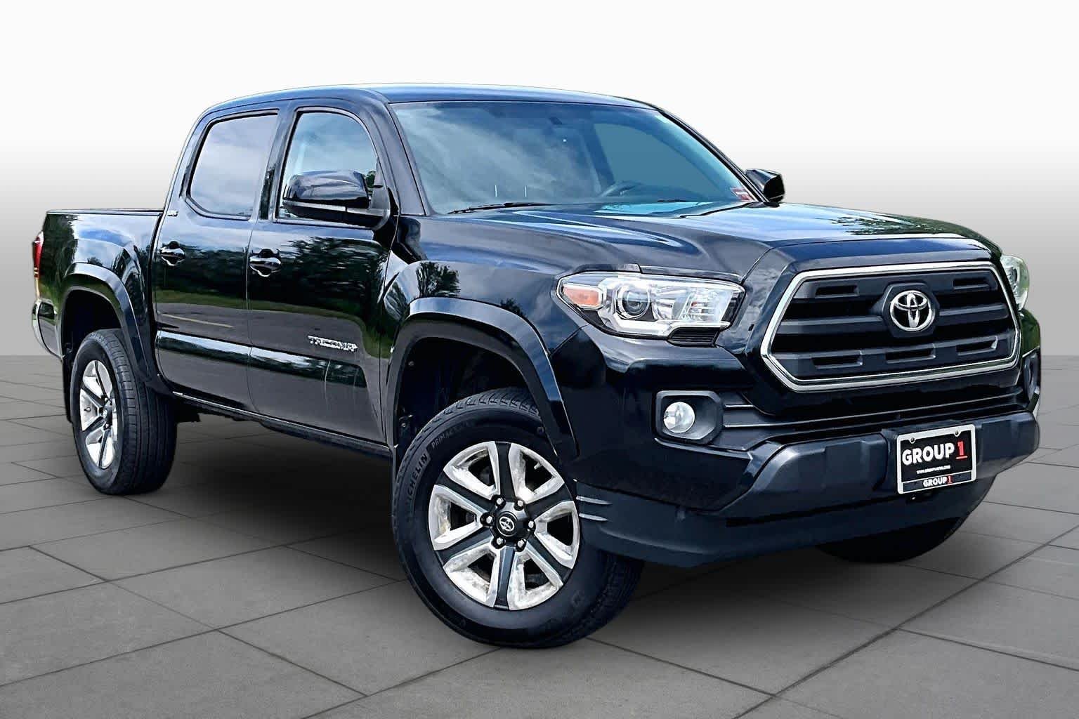 Used 2017 Black Toyota SR5 image 3