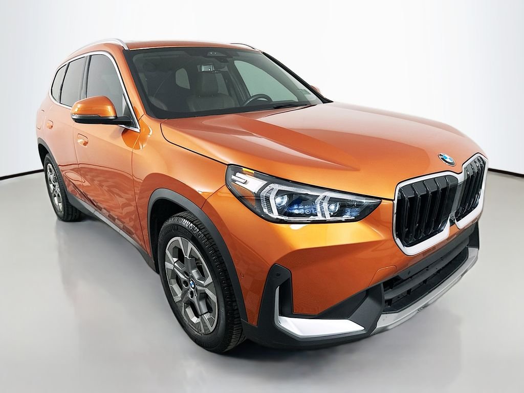 Certified Used 2023 Utah Orange Metallic BMW xDrive28i image 3