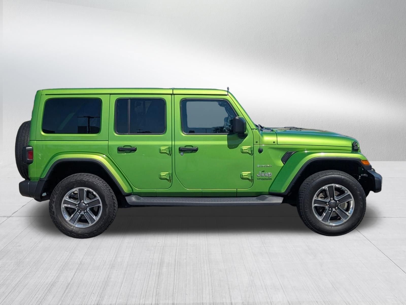Certified Used 2019 Mojito! Clearcoat Jeep Sahara image 6
