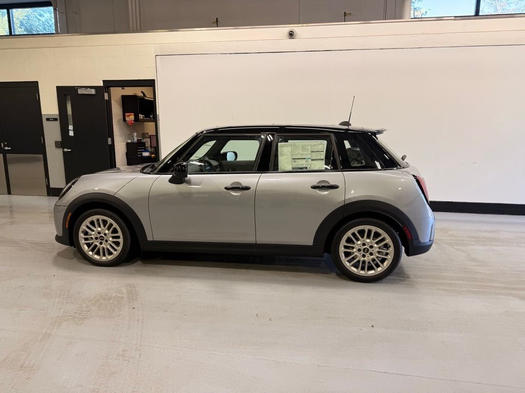 Used 2025 MINI Hardtop 4 Door S with VIN WMW53GD0XS2X58433 for sale in Golden Valley, Minnesota