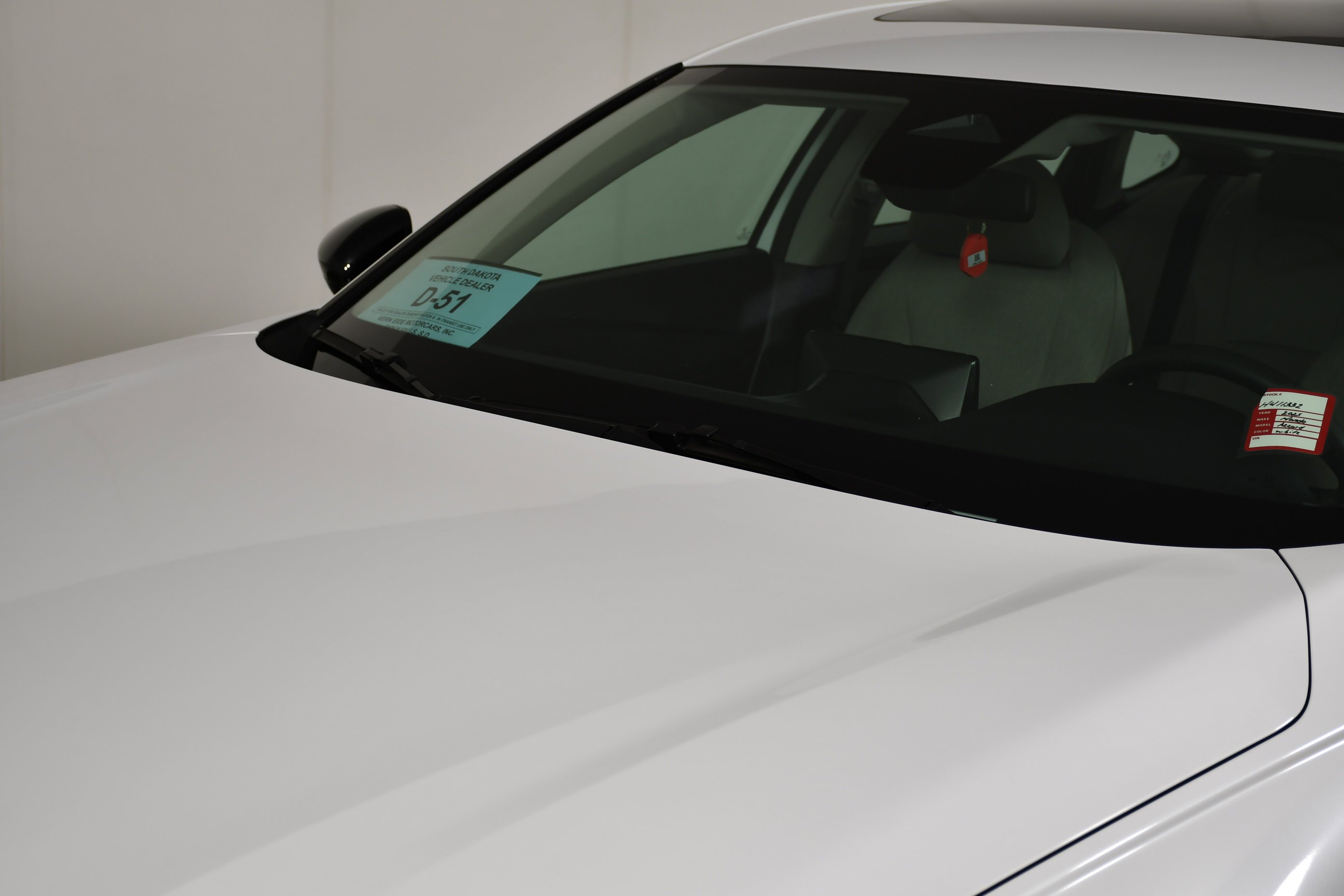 Certified Used 2025 Platinum White Pearl Honda 1.5T SE image 12