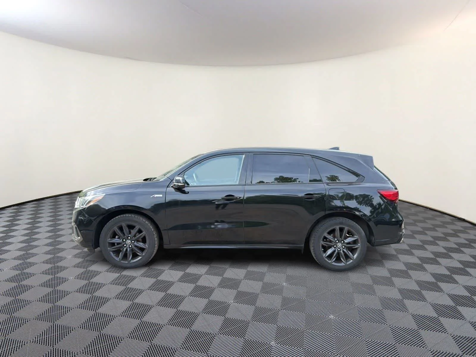 Used 2020 Majestic Black Pearl Acura w/Technology/A-Spec Pkg image 5
