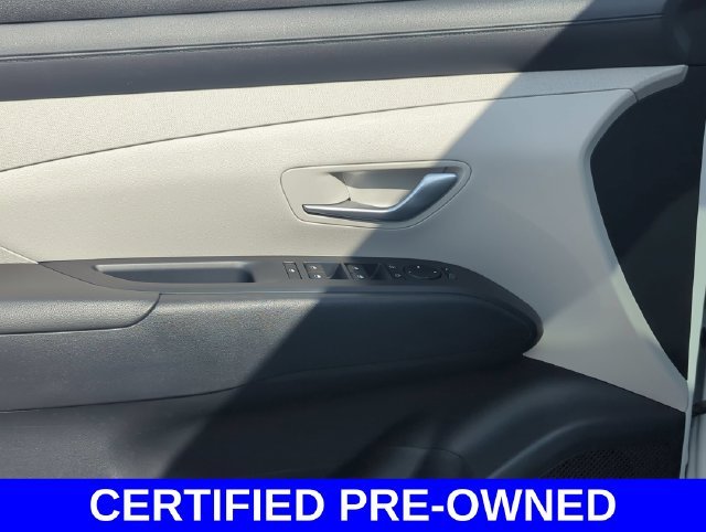 Certified Used 2025 White Hyundai SEL Convenience image 16