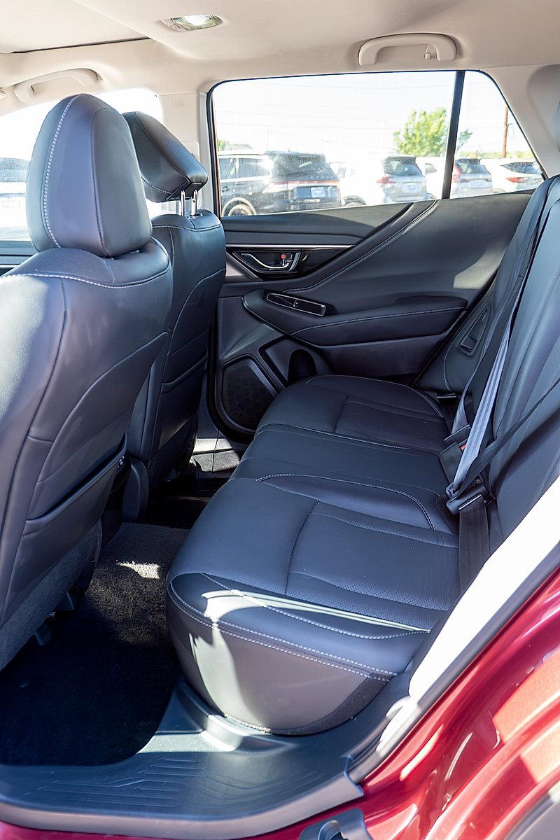 Used 2022 Crimson Red Pearl Subaru Limited image 11