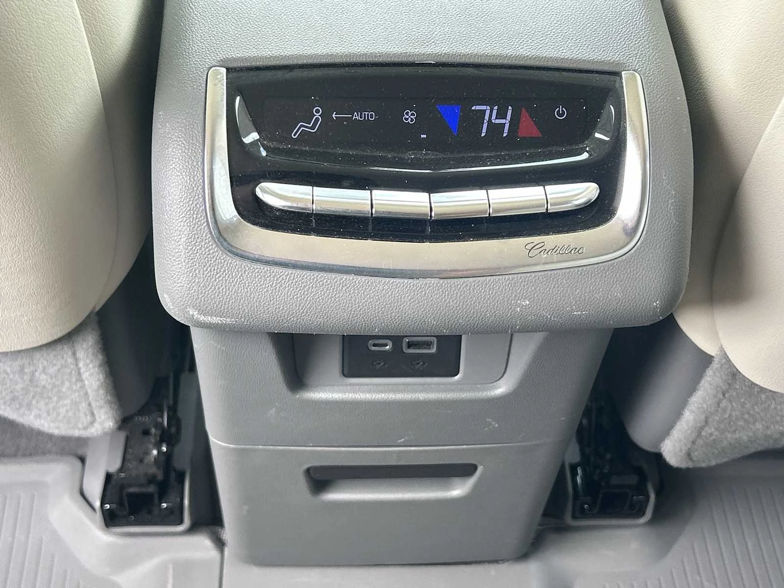 Used 2021 INFRARED TINTCOAT Cadillac Premium Luxury image 22
