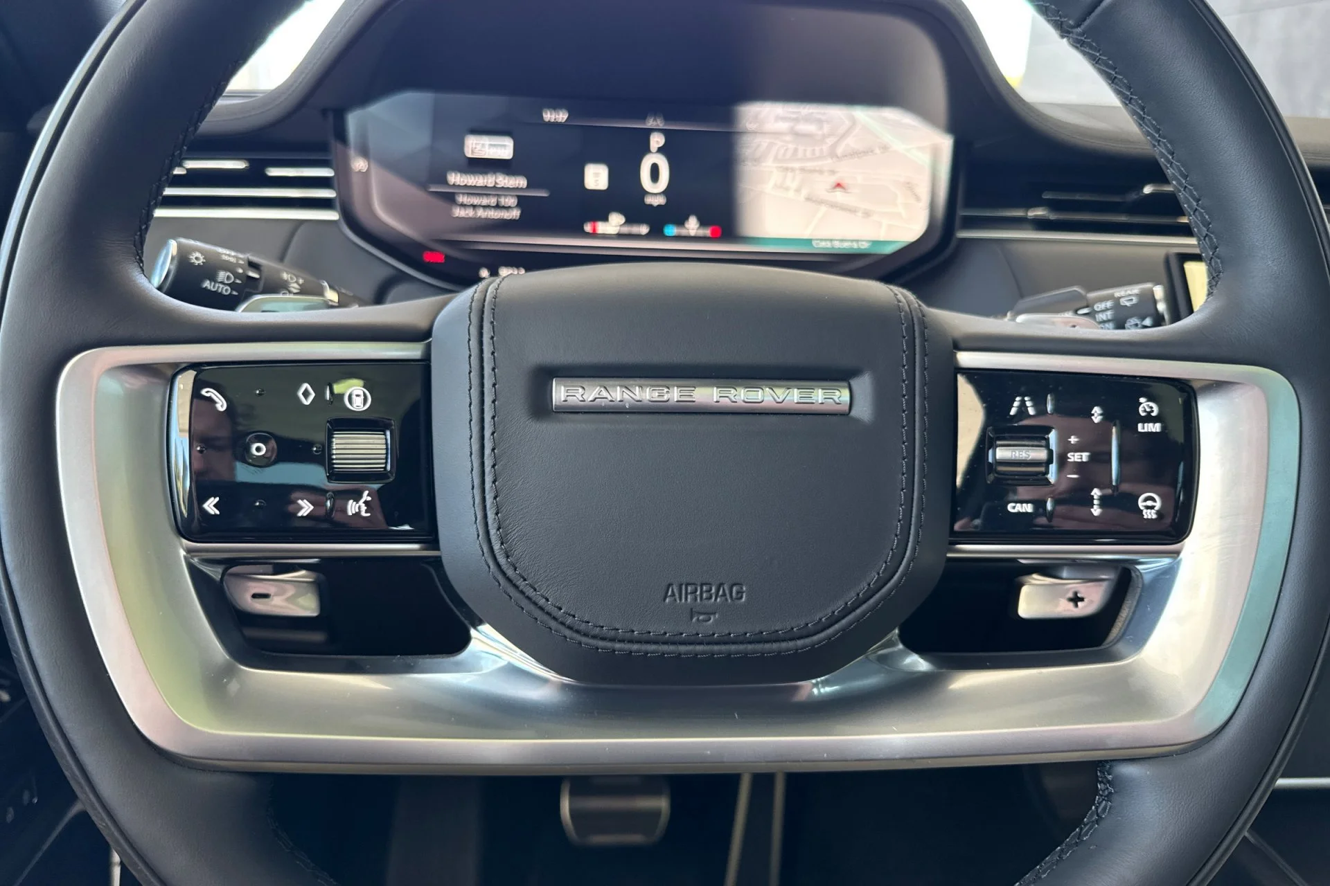 New 2026 Santorini Black Land Rover SE image 26