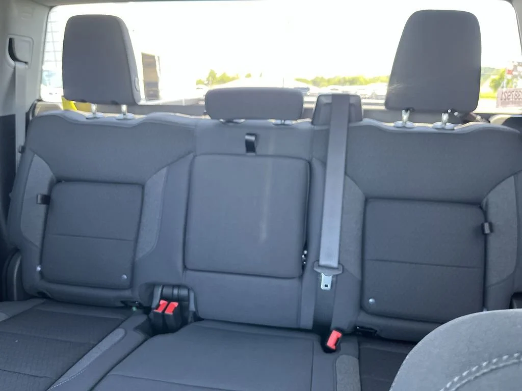 New 2026 Onyx Black GMC Elevation image 22
