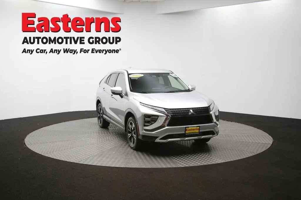 Used 2024 Silver Mitsubishi SE image 48