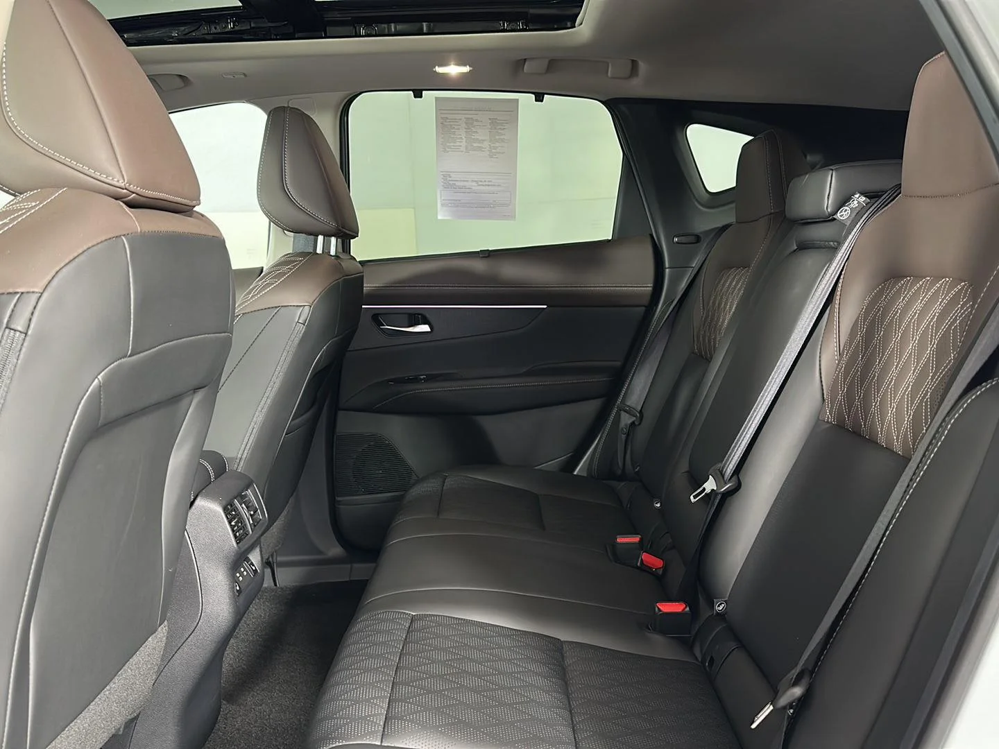 Used 2025 Everest White Pearl Tricoat/Super Black Nissan Platinum image 22