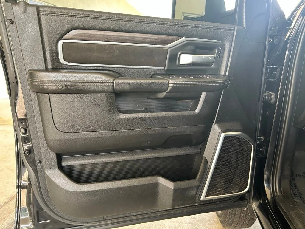 Used 2025 Black Ram Laramie image 39