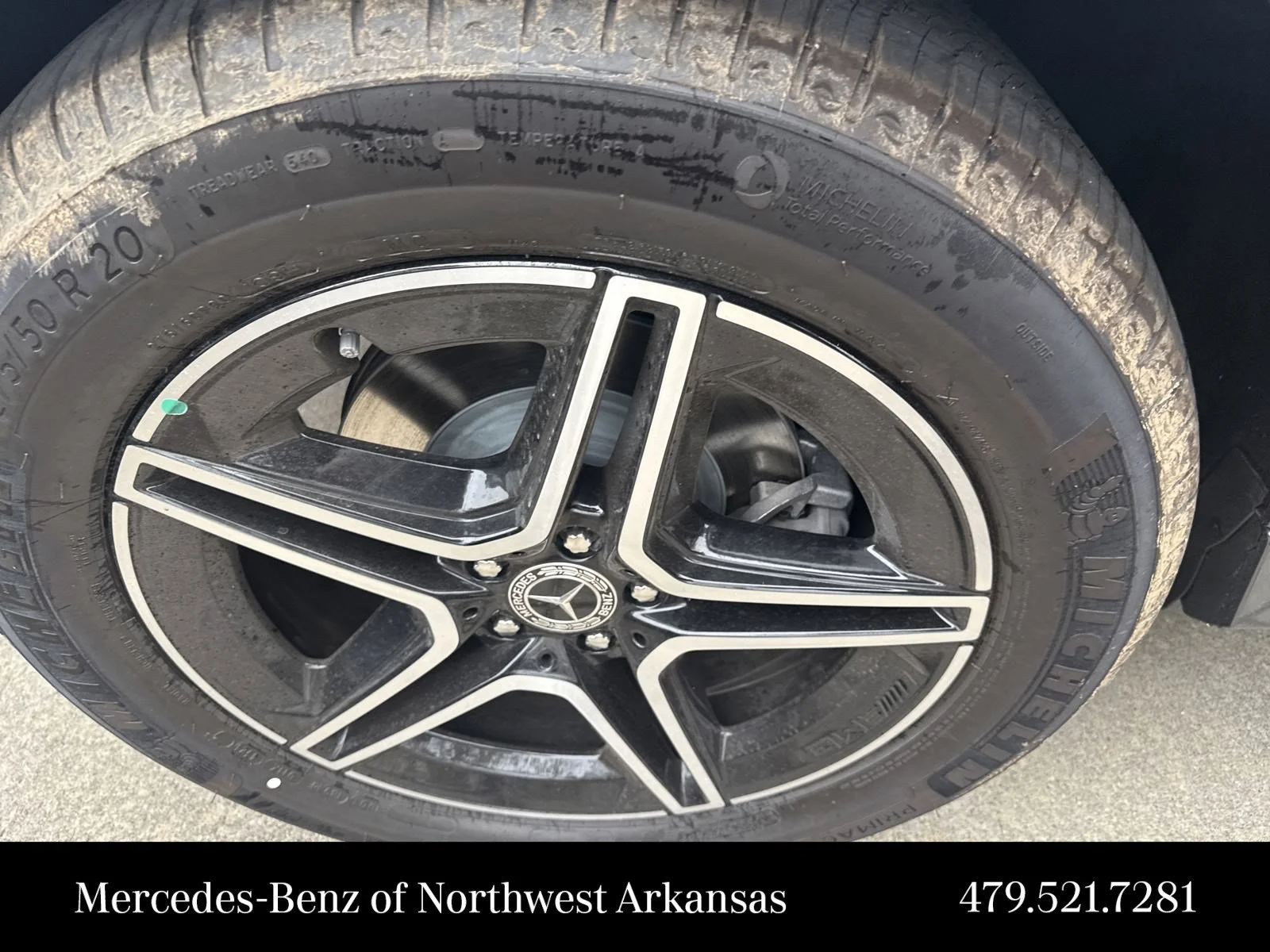 Used 2025  Mercedes-Benz  image 11