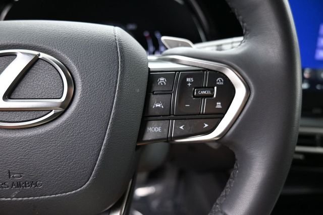 Used 2024 White Lexus 350 image 27