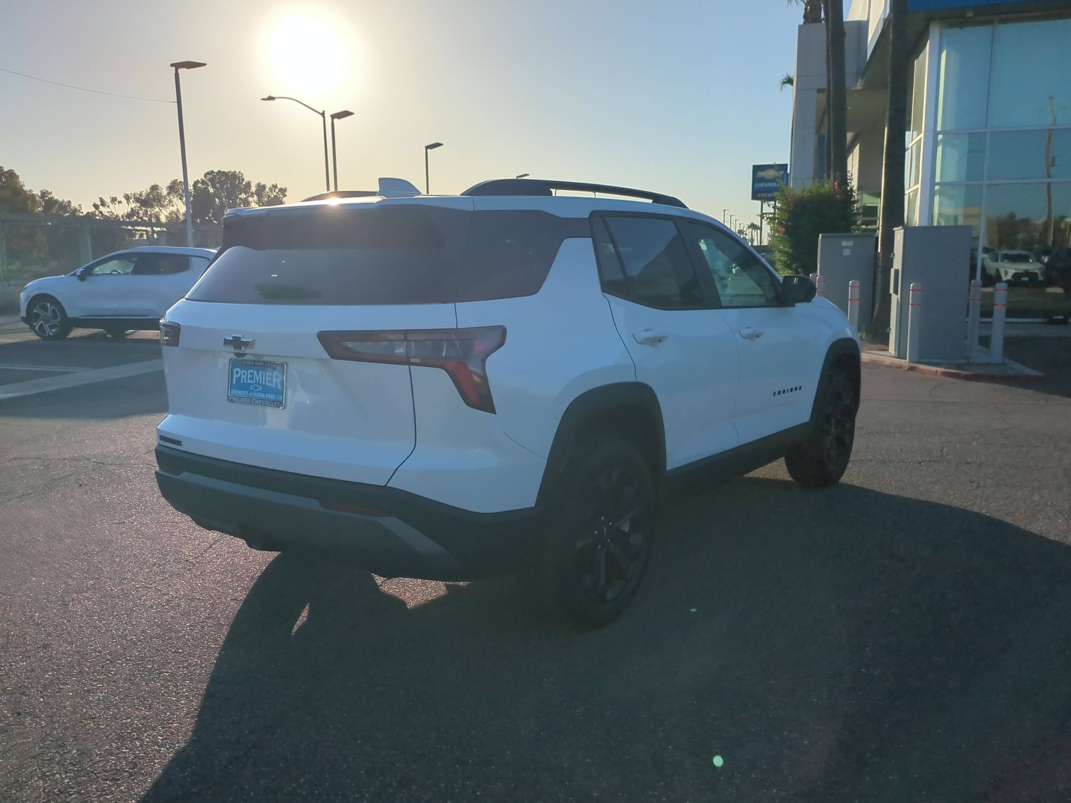 New 2027 Summit White Chevrolet LT image 5