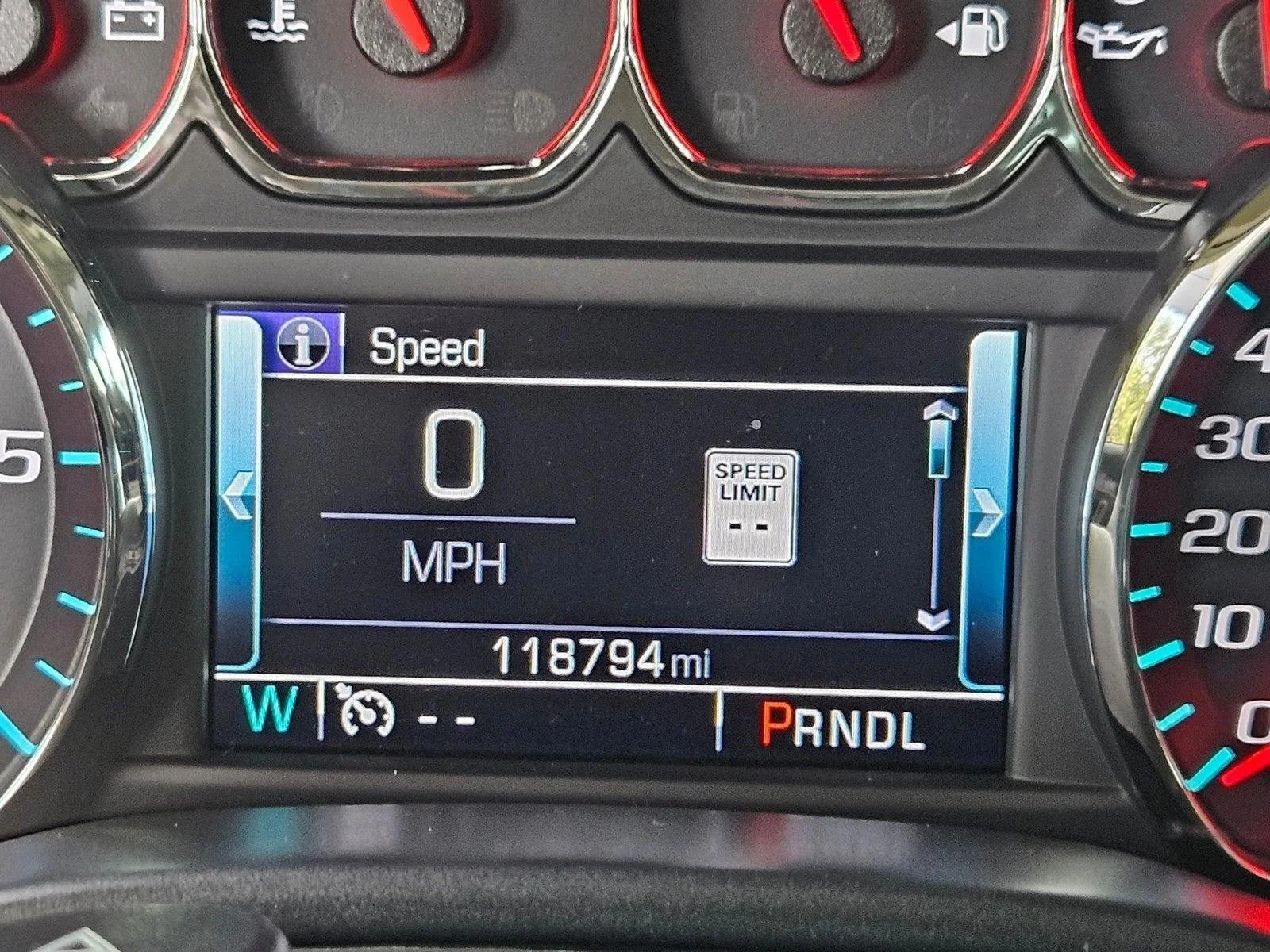 Used 2017 Summit White GMC SLT image 10