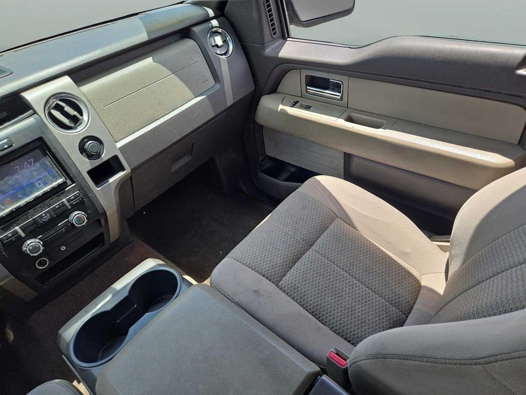 Used 2010 Black Ford XLT image 14