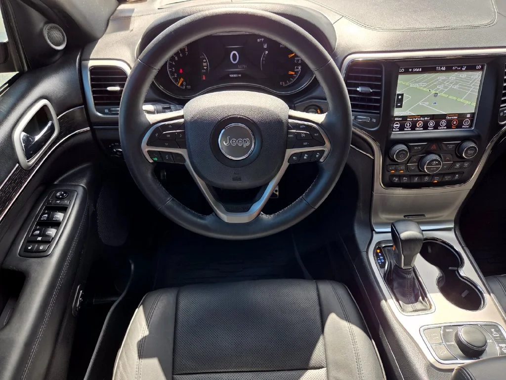 Used 2018 Red Jeep High Altitude image 17