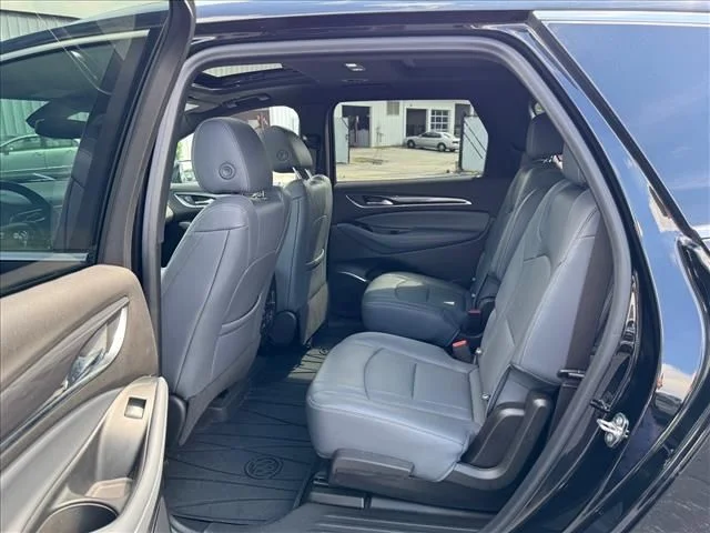 Used 2023 Black Buick Essence image 17