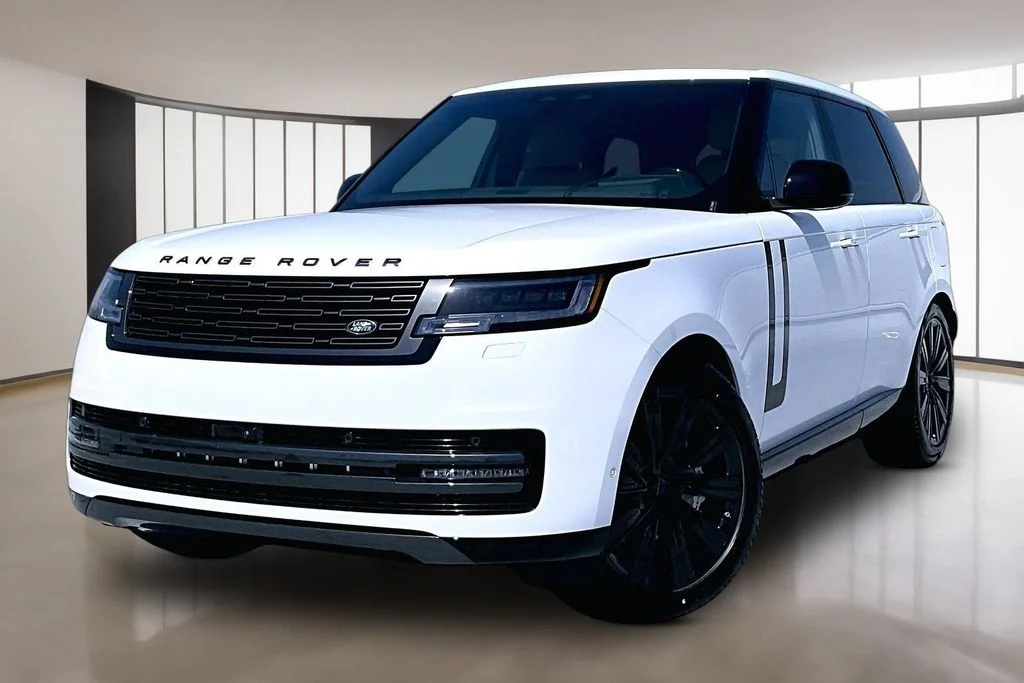 2026 Land Rover Range Rover 3.0 PHEV SE SWB's photo