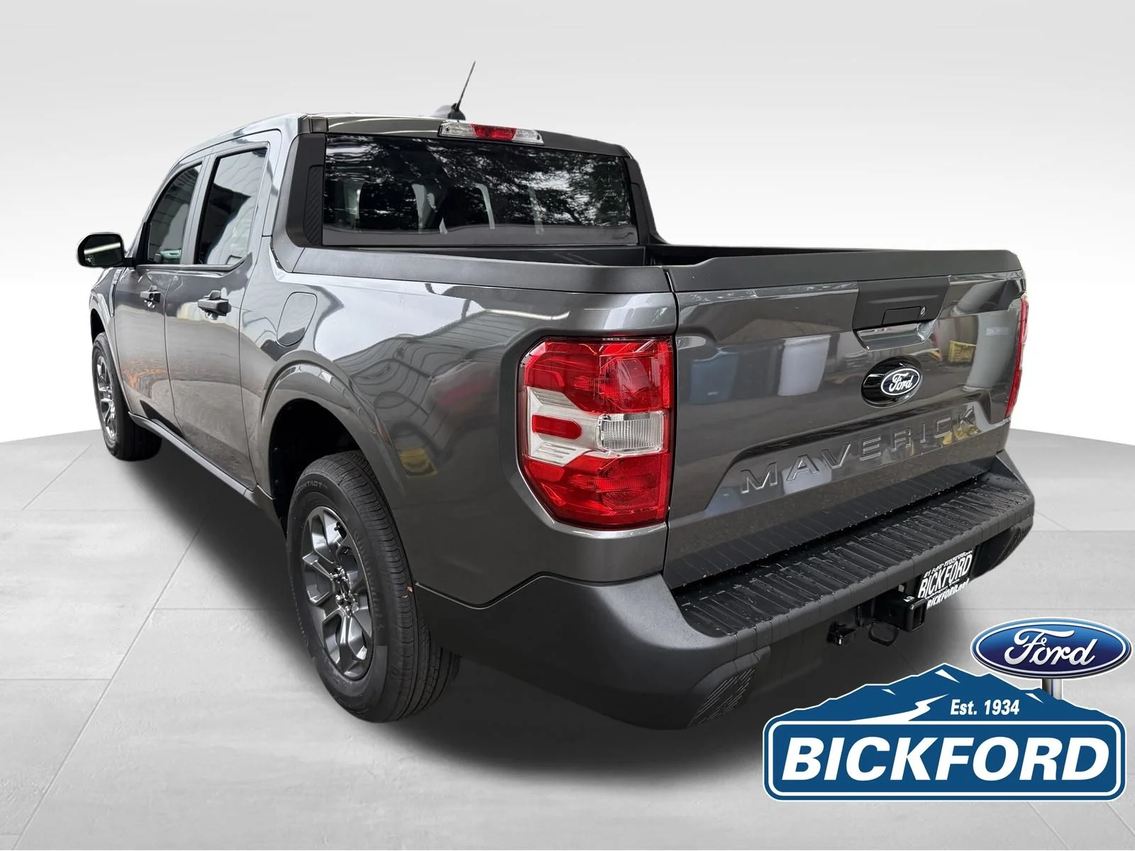 New 2026 Gray Ford XLT image 8
