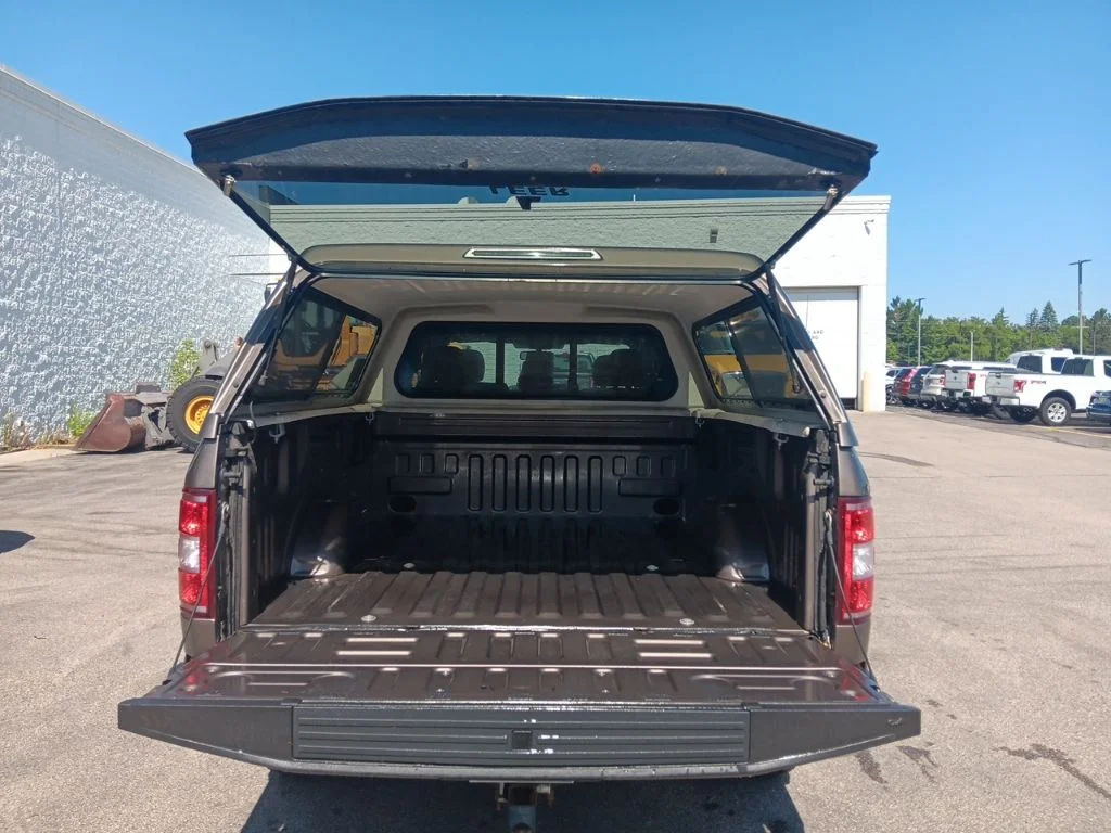 Used 2019 Stone Gray Metallic Ford XLT image 5
