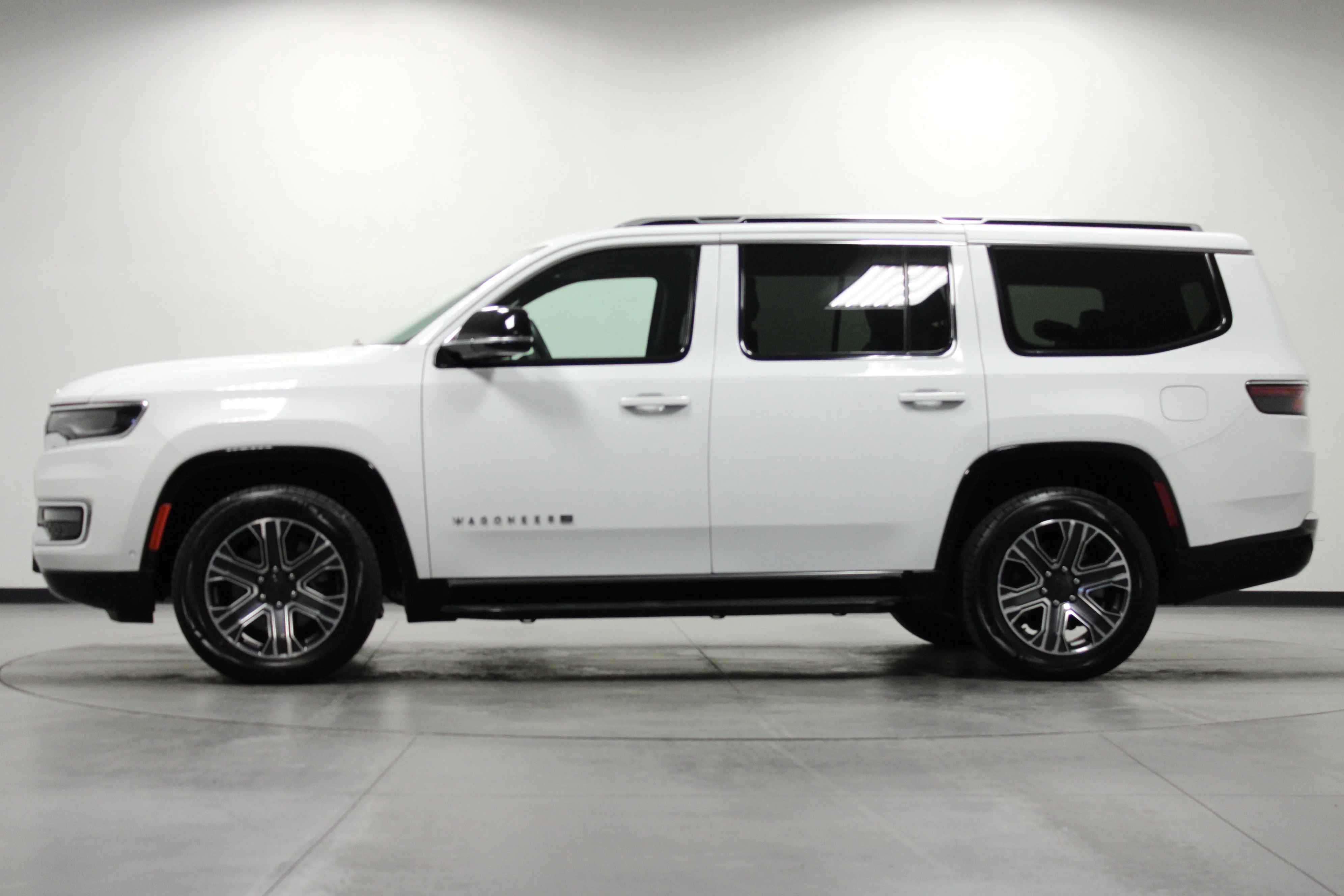 Used 2024 Bright White Clearcoat Jeep Series II image 7
