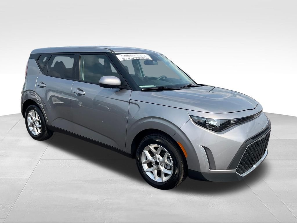 Used 2025 Gray Kia LX image 7