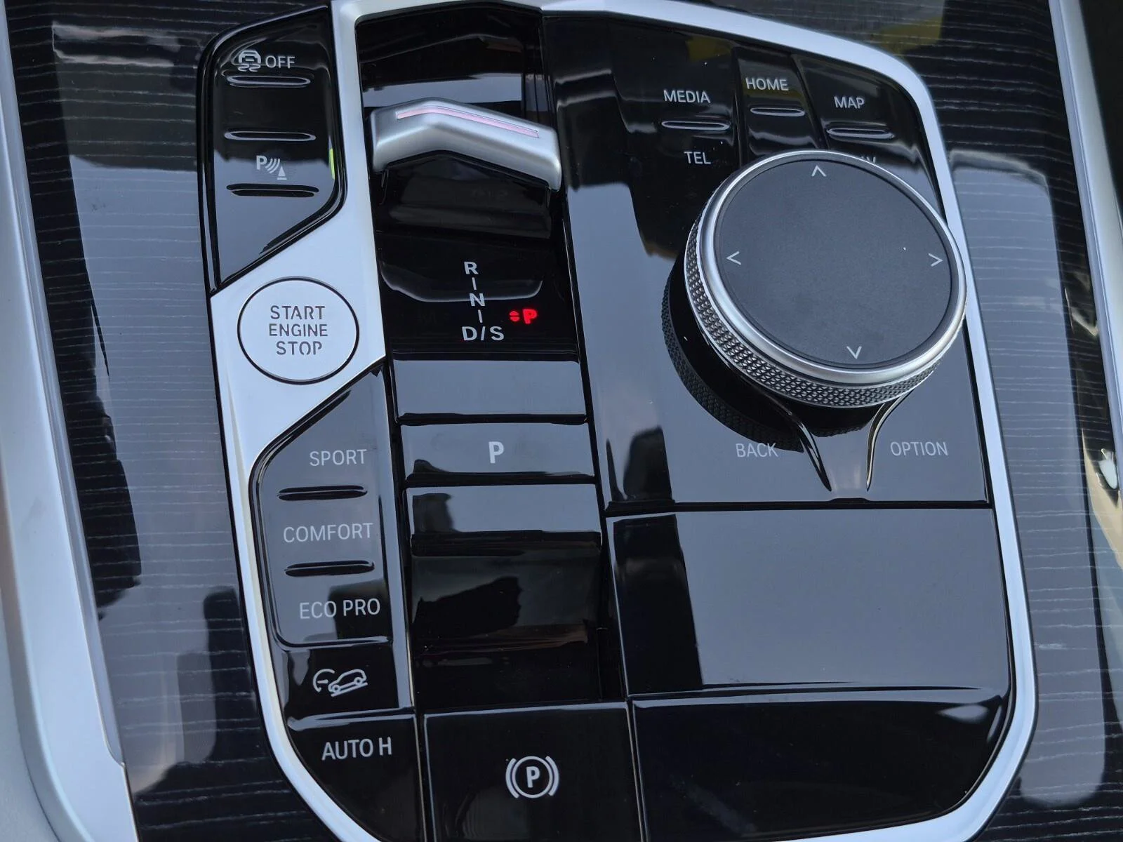 New 2026 Brooklyn Grey Metallic BMW xDrive40i image 27
