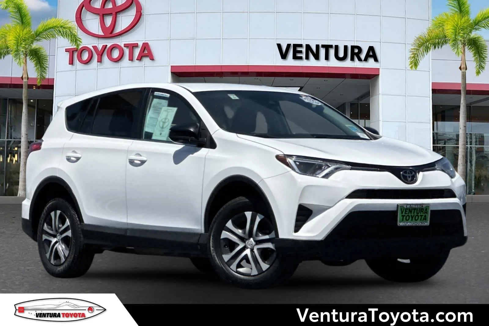 2017 Toyota RAV4 LE's photo
