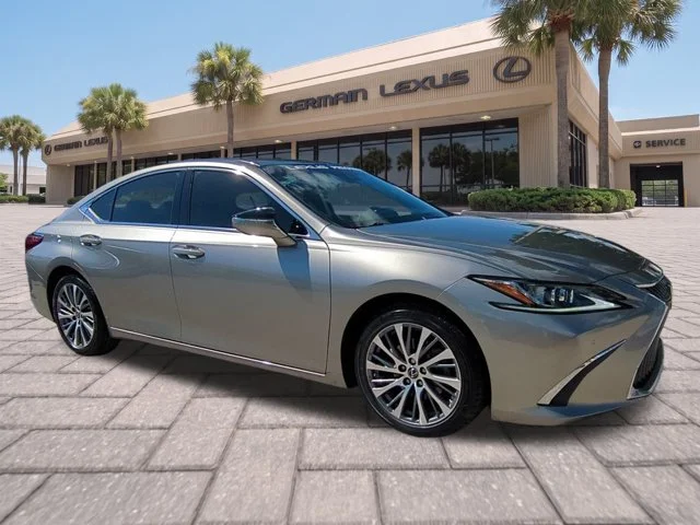 2019 Lexus ES