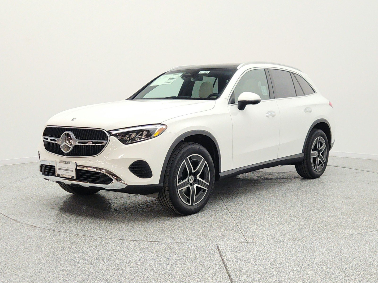2026 Mercedes-Benz GLC GLC 300's photo