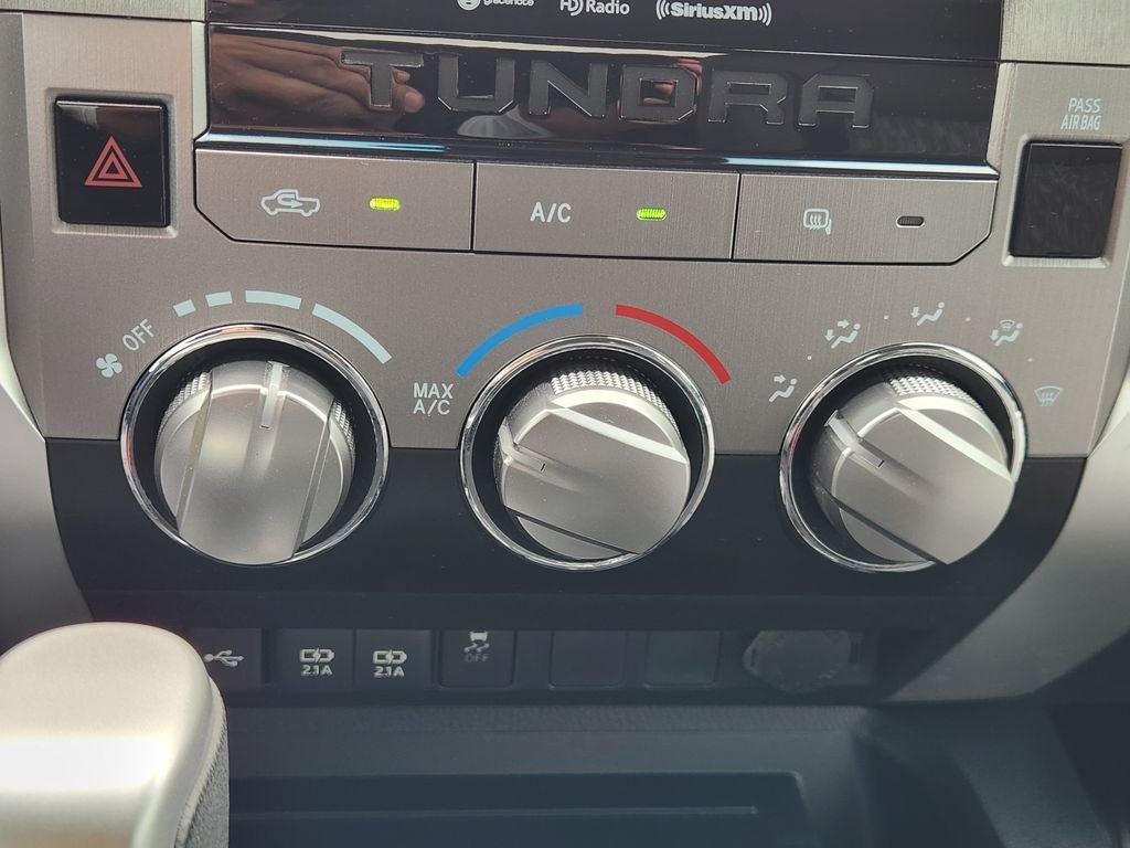 Used 2020 Super White Toyota SR5 image 17