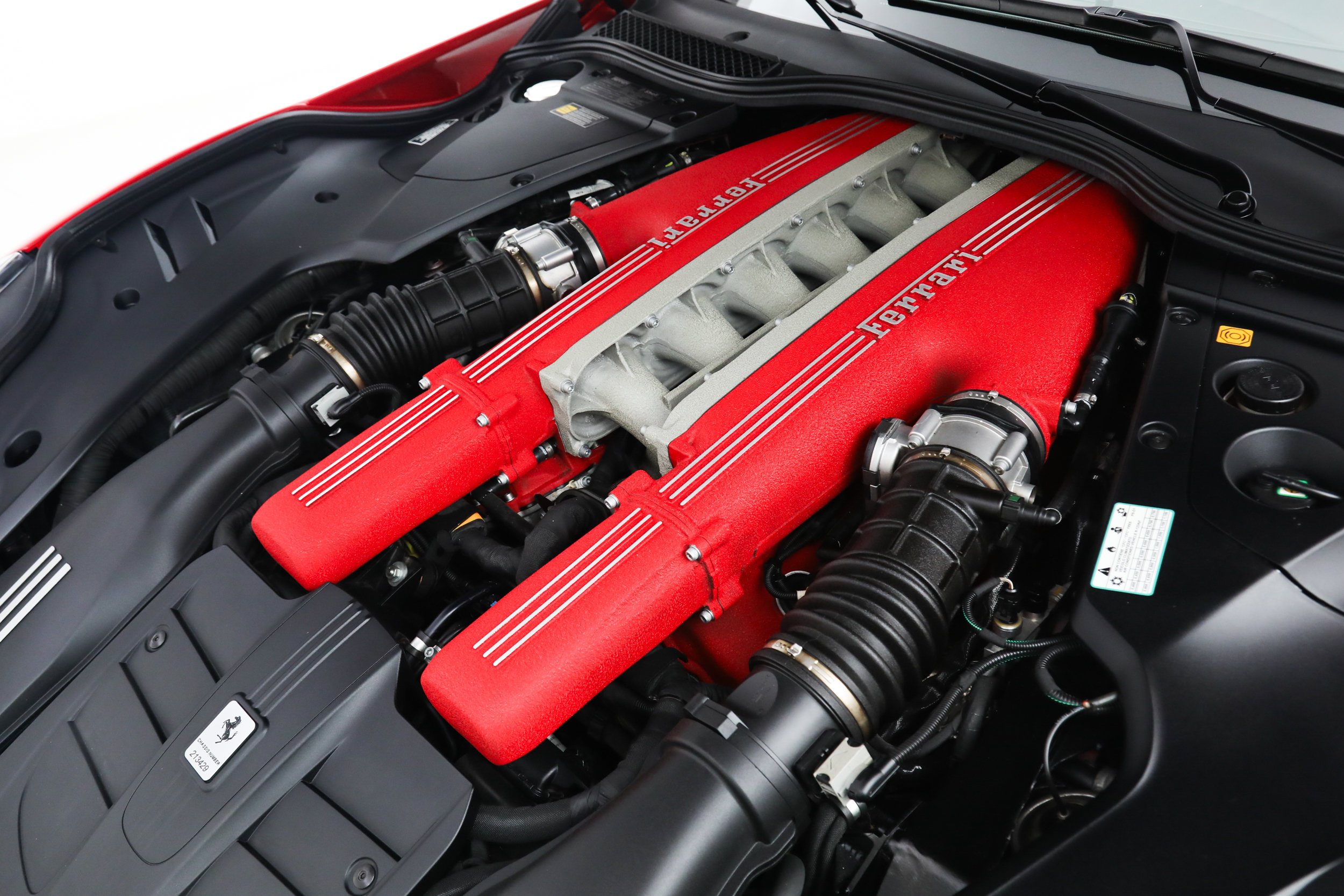 Used 2016 Red Ferrari  image 34