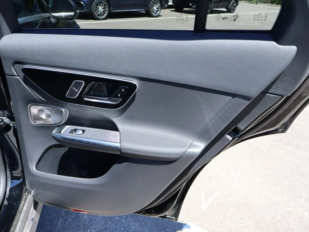 New 2026 Black Mercedes-Benz GLC 300 image 14