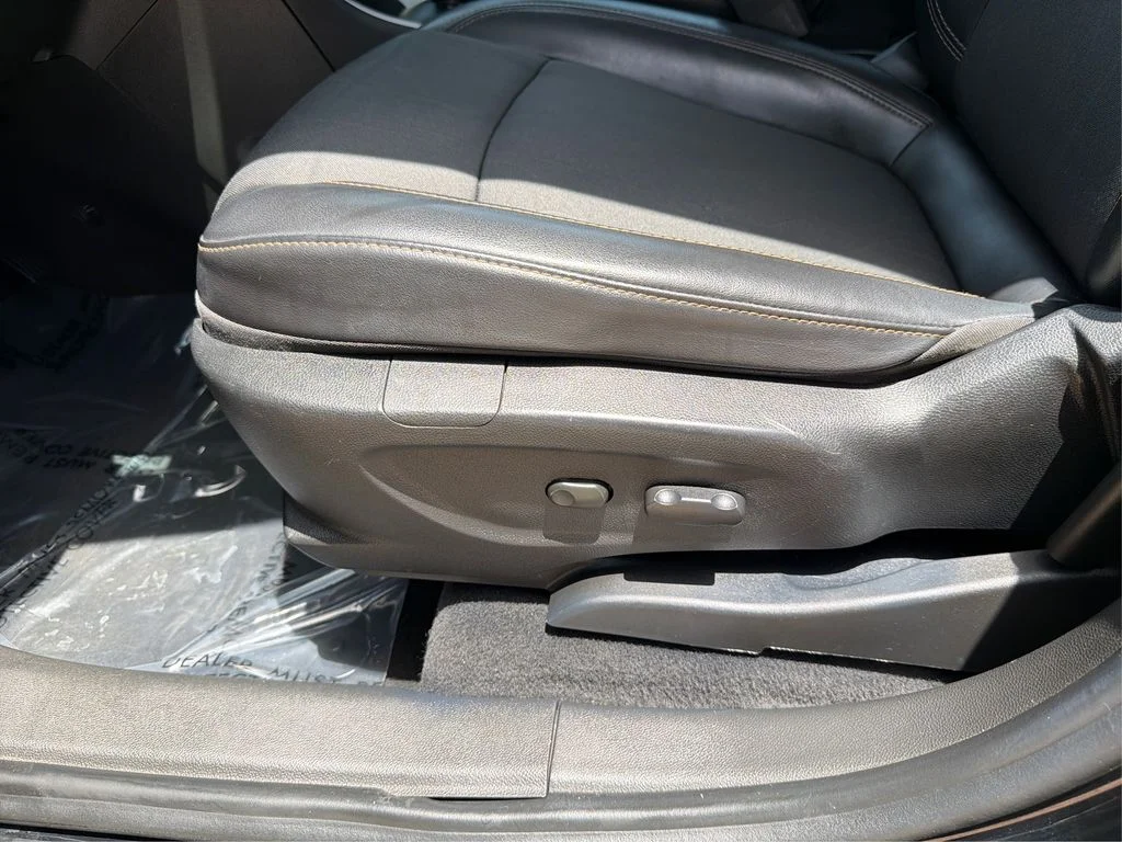 Used 2019 Mosaic Black Metallic Chevrolet LT image 19