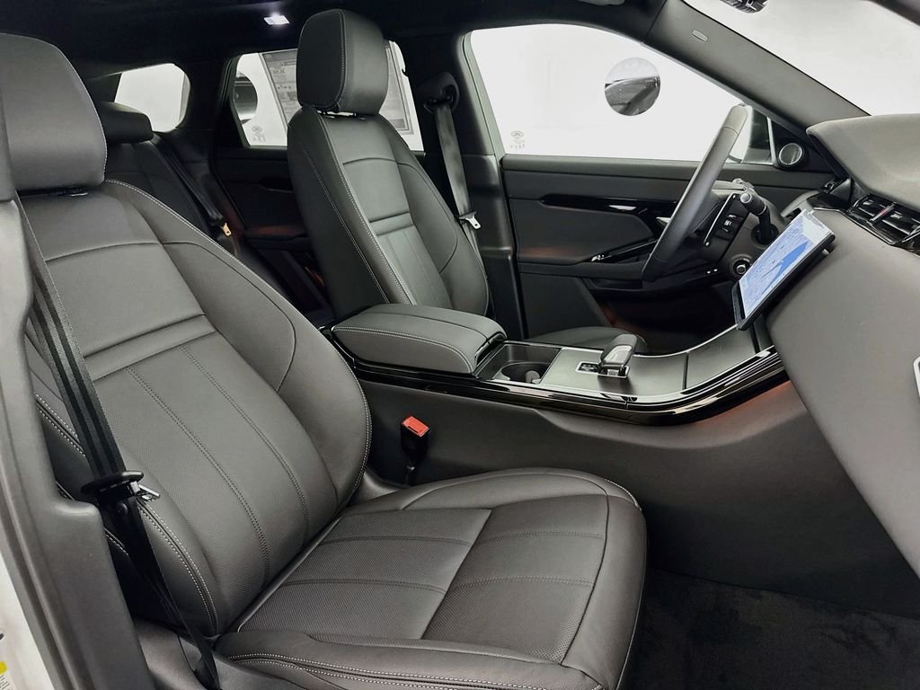 New 2026 Fuji White Land Rover Hoxton Edition image 29