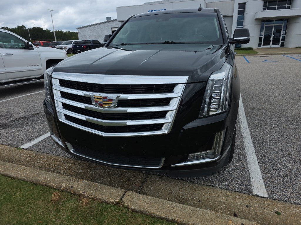 Used 2016 Black Cadillac Luxury image 4