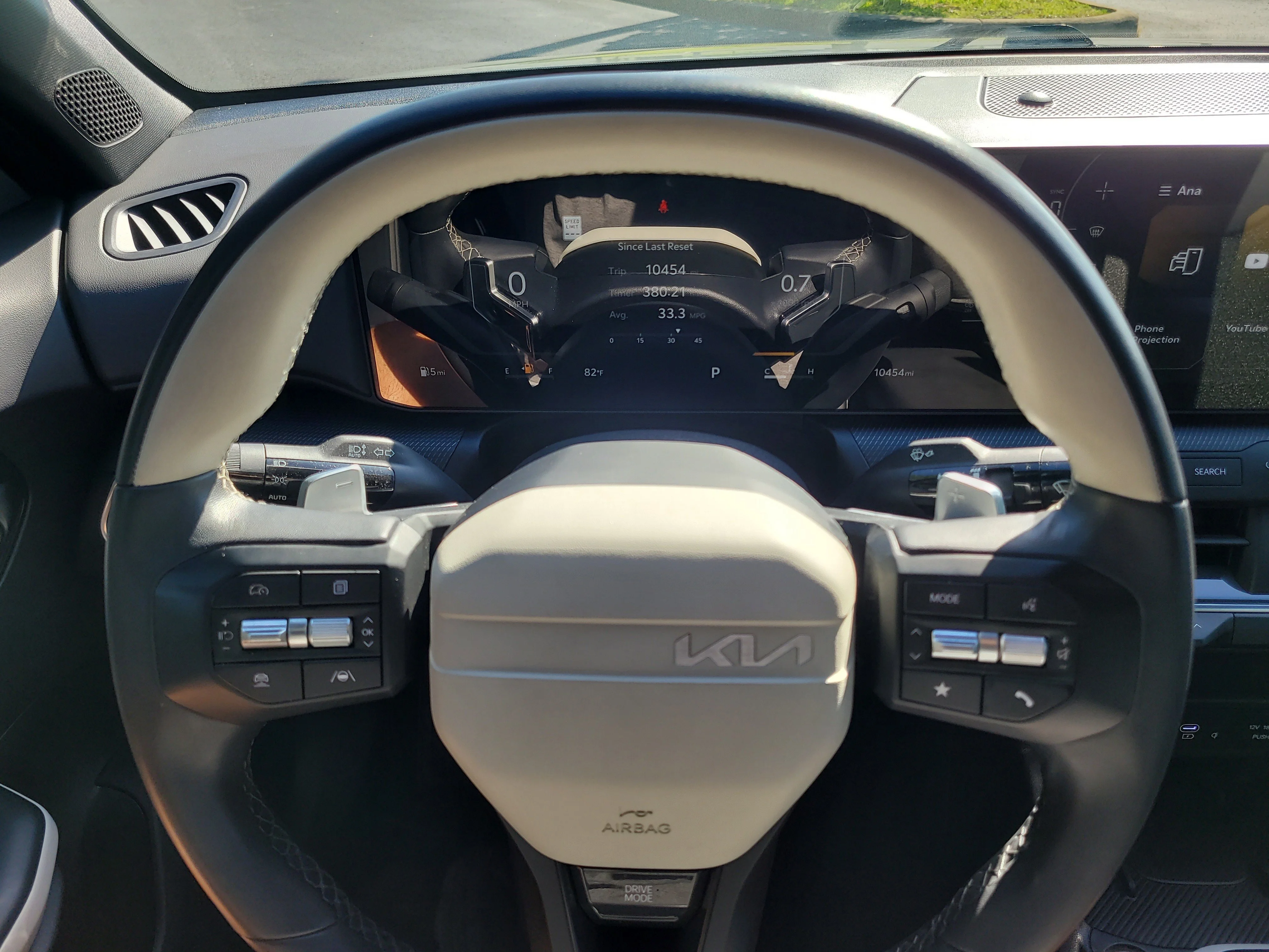 Used 2025 Morning Haze Kia GT-Line image 29