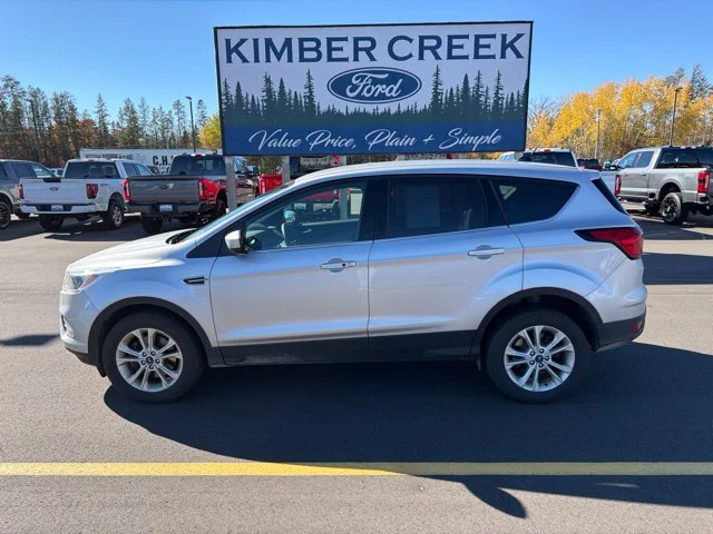 Used 2019 Ford Escape SE with VIN 1FMCU9GD1KUC04523 for sale in Pine River, Minnesota