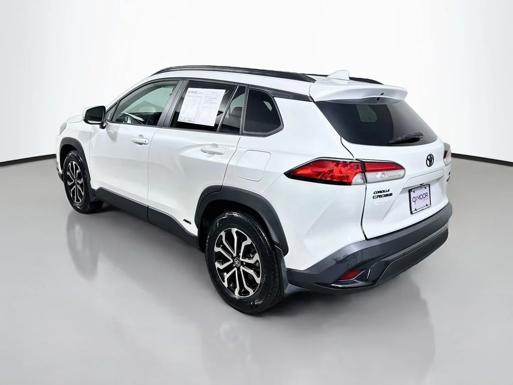 Certified Used 2024 Wind Chill Pearl Toyota Hybrid SE image 5