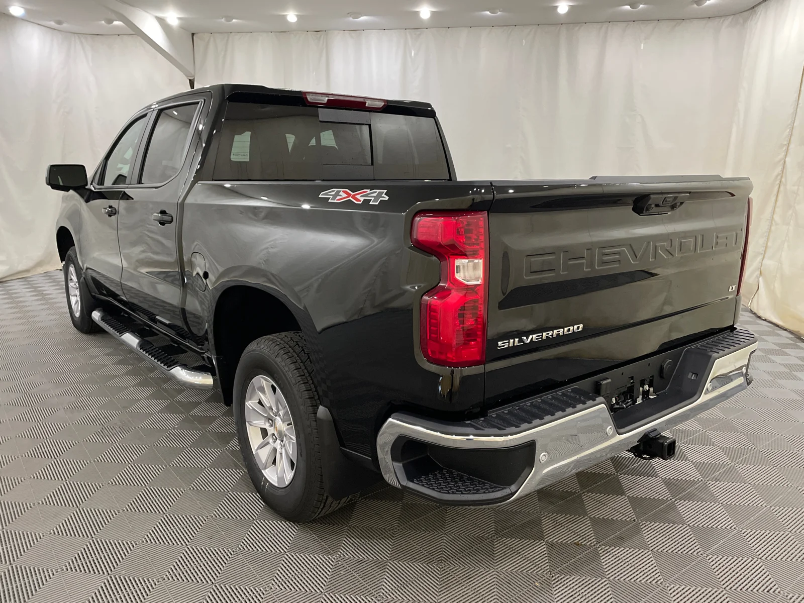 2026 Chevrolet Silverado 1500 LT - Photo 8