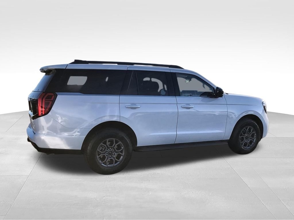 Used 2025 White Ford Active image 8