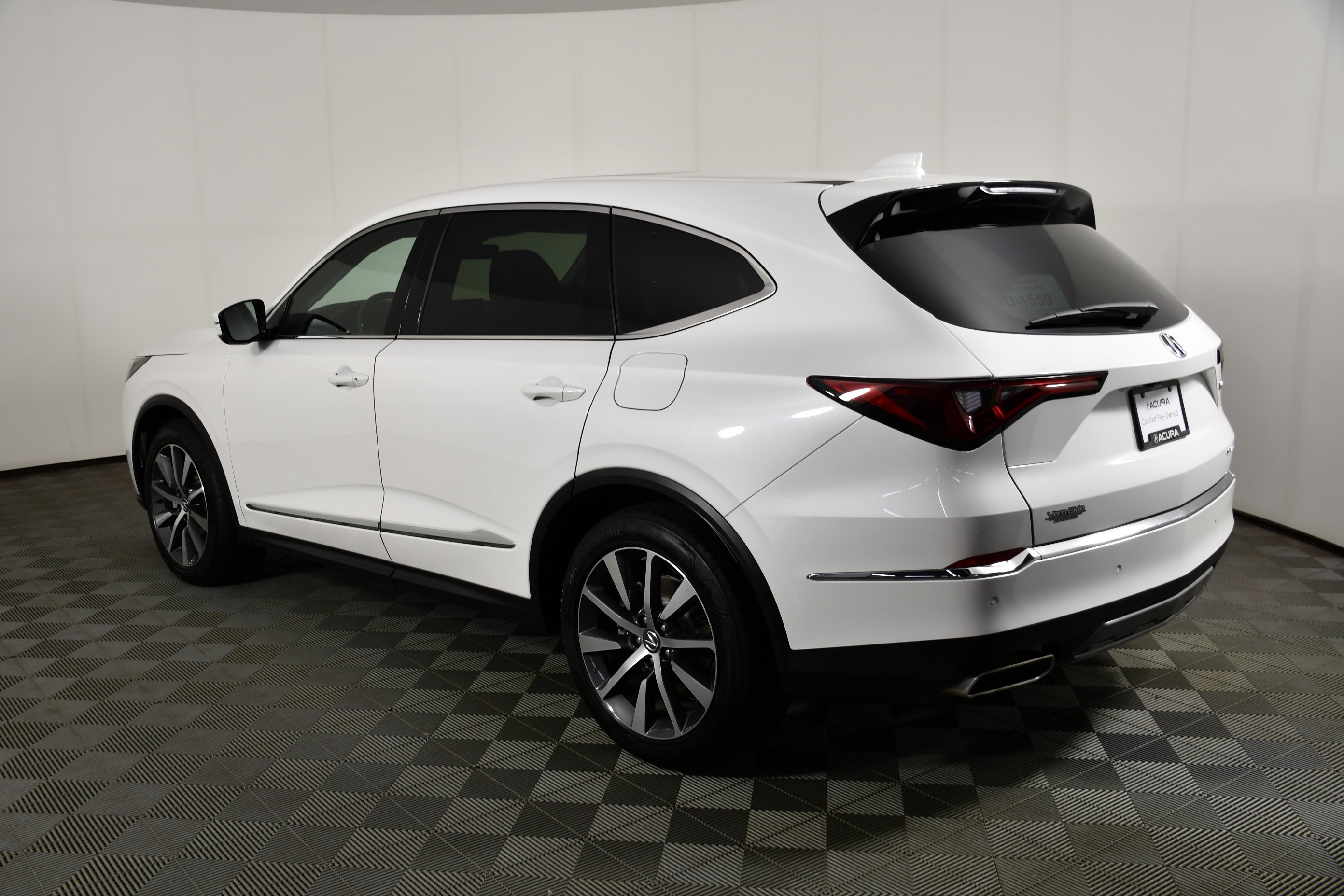 Certified Used 2025 Platinum White Pearl Acura w/Technology Package image 63