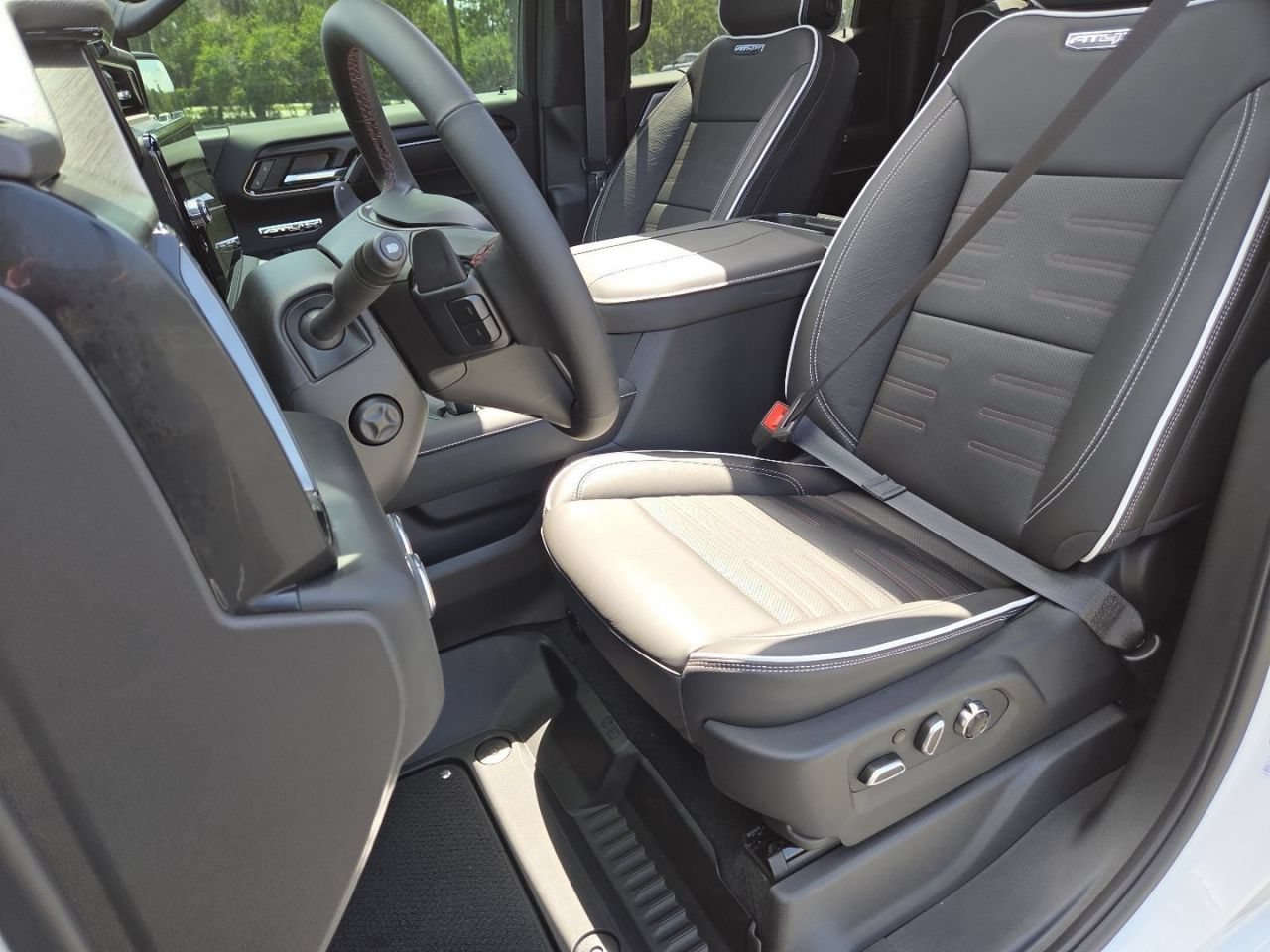 2026 GMC Sierra 1500 AT4X - Photo 32