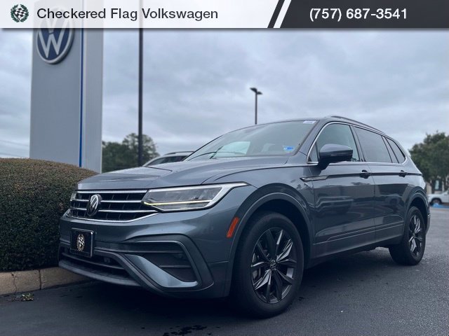 Used 2022 Platinum Gray Metallic Volkswagen 2.0T SE image 1