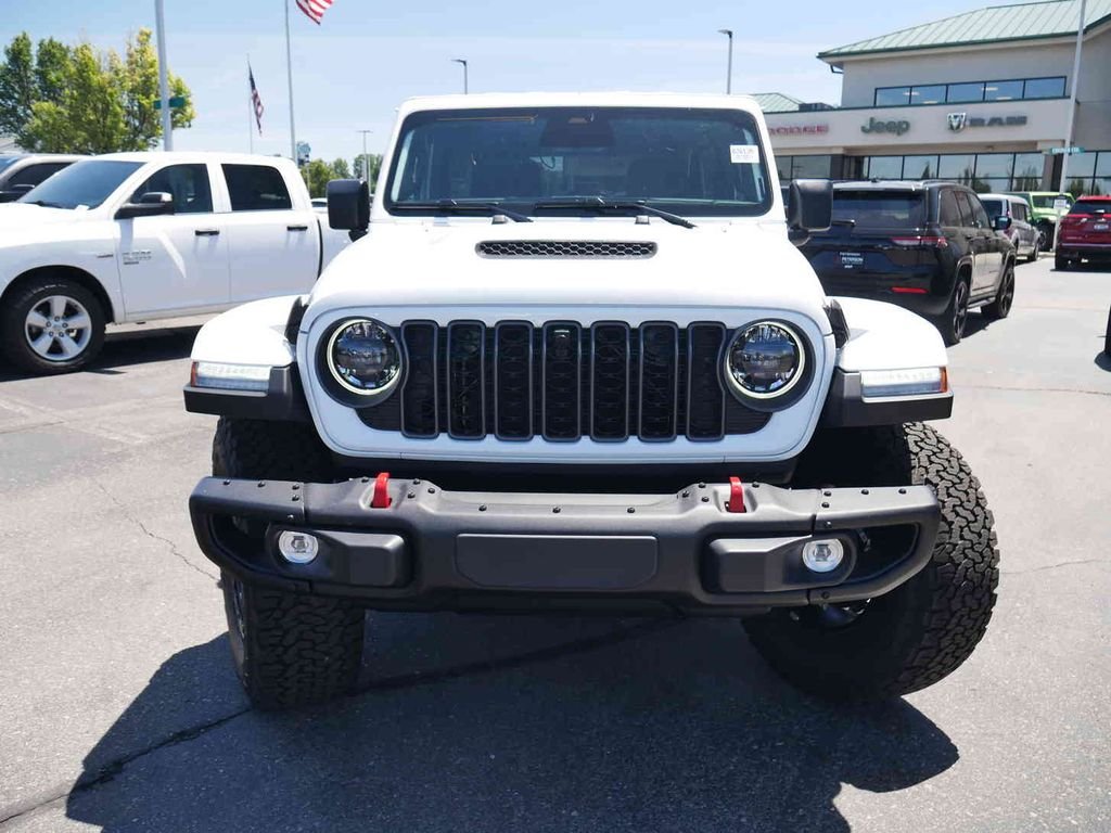 New 2026 Bright White Clear-Coat Exterior Paint Jeep  image 2