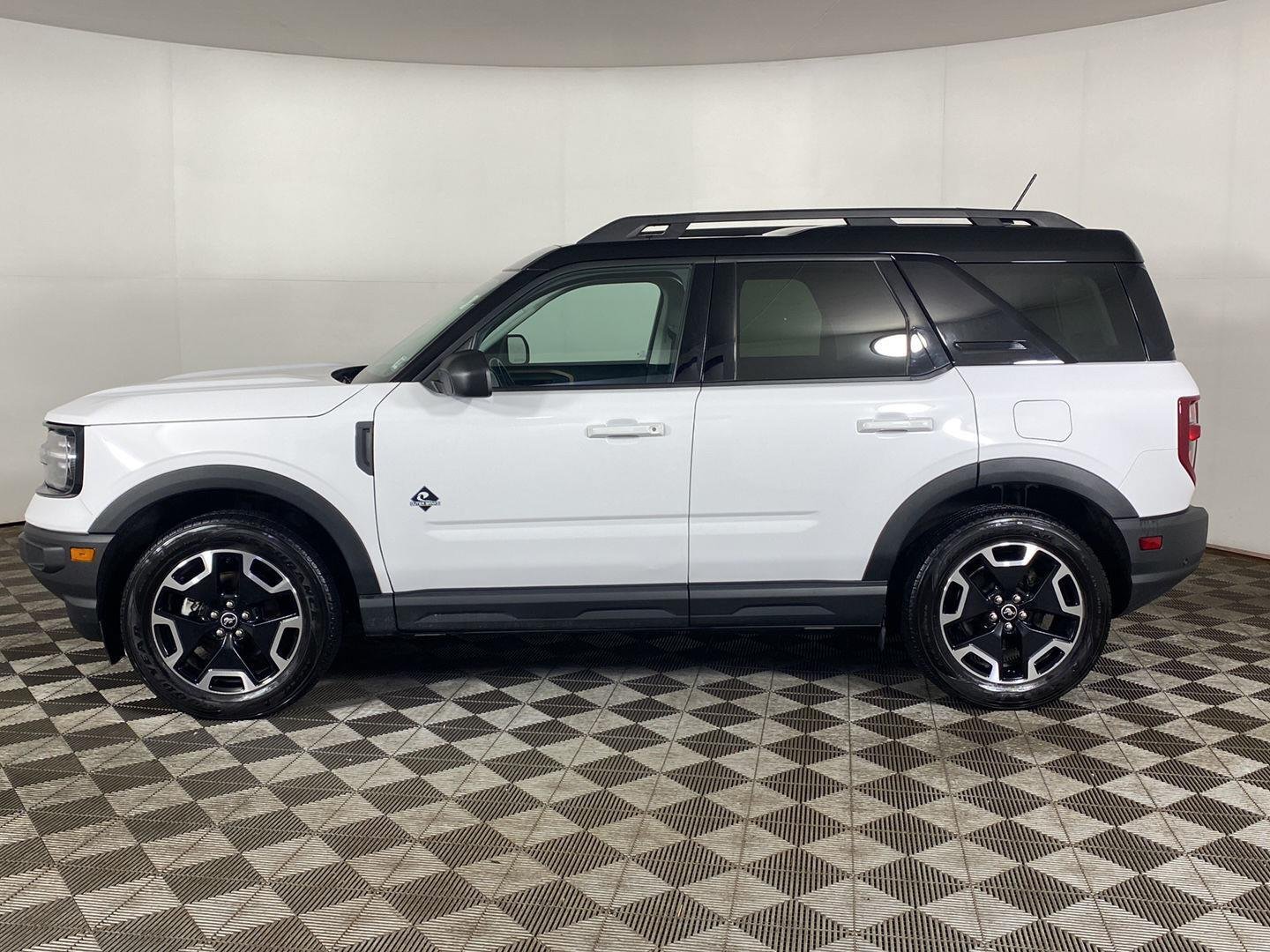 Used 2023 Oxford White Ford Outer Banks image 29