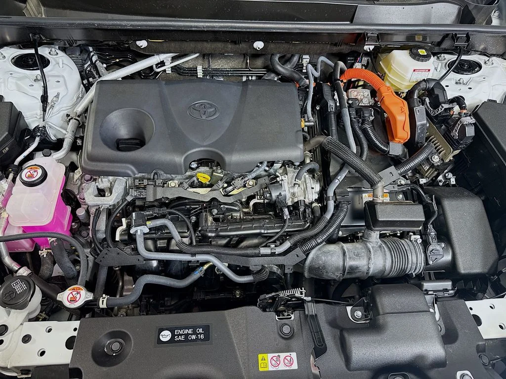 Used 2024 Wind Chill Pearl Toyota Hybrid Limited image 33