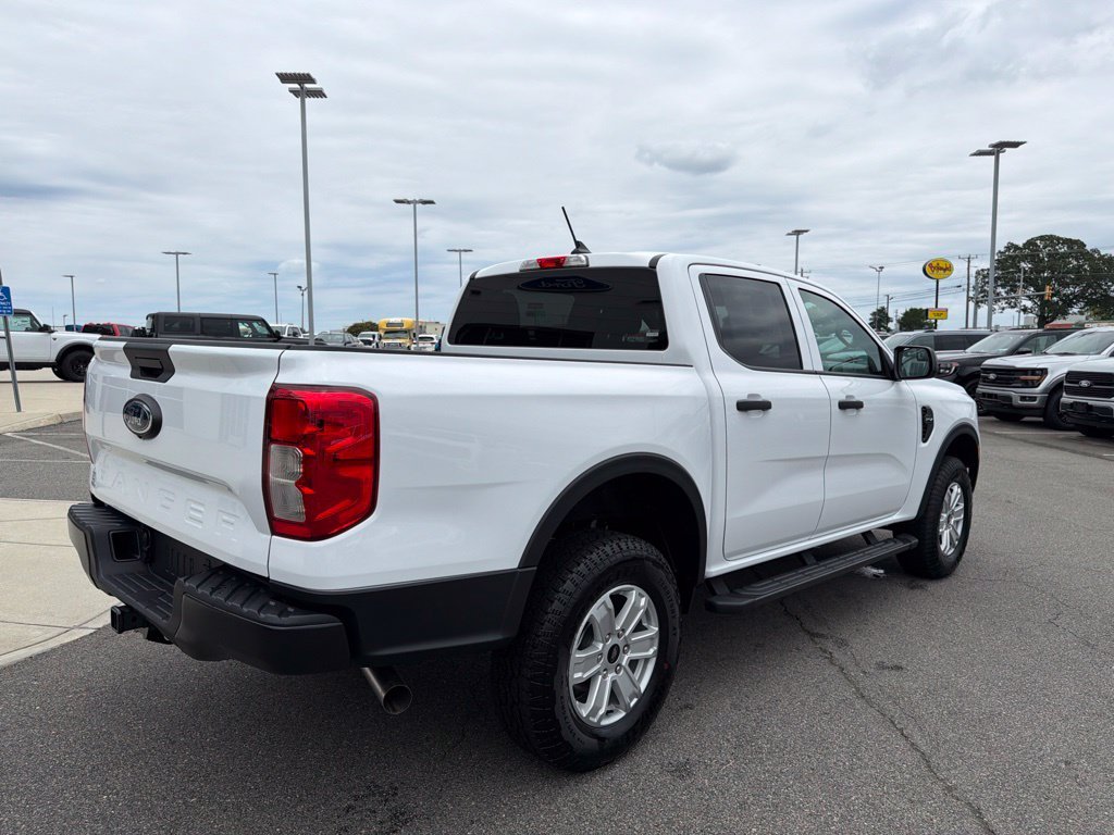 New 2026 Oxford White Ford XL image 3